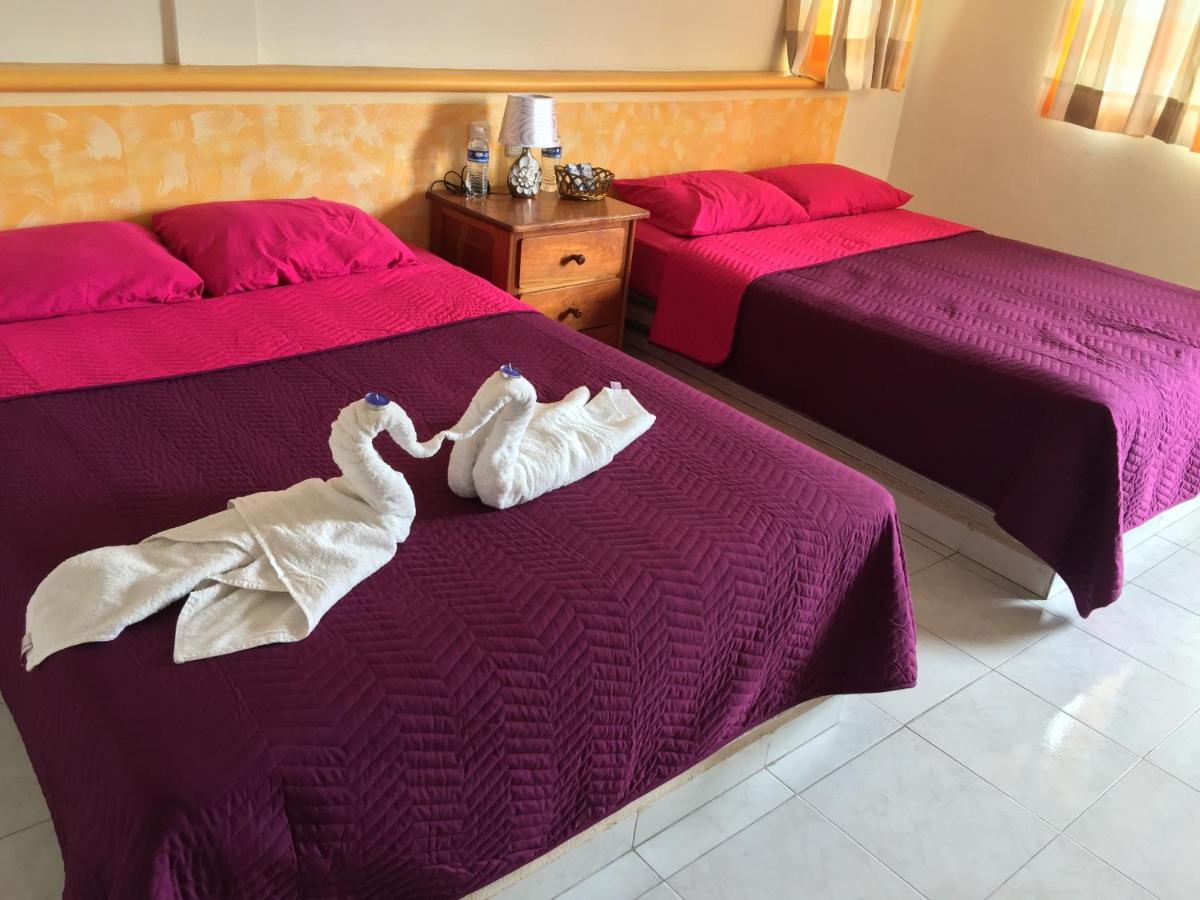 Hotel Becan Ешпухил Екстериор снимка